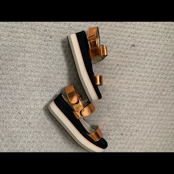 Bimba y Lola Platform Metallic Sandals - Picture 3 of 6